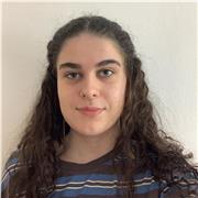 Estudiante universitaria canguro + ayuda con estudios